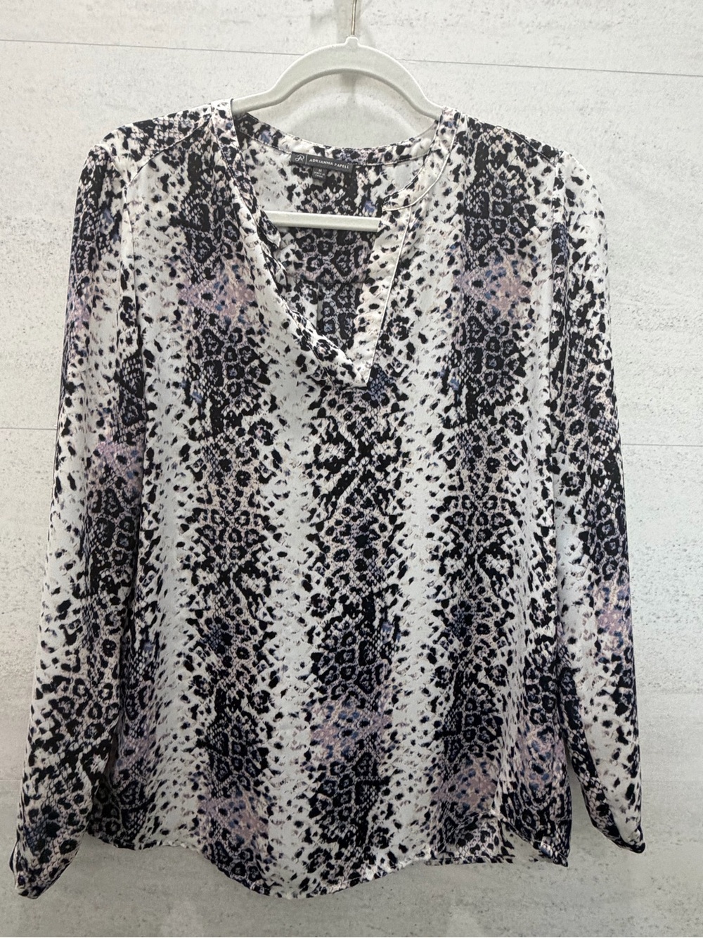 Adrianna Papell Black & White Snake-Print V-Neck Blouse with Blush Highlights